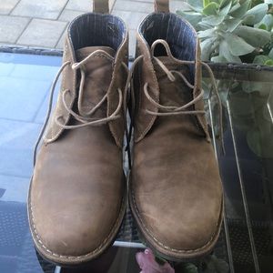 Penguin Hank OP shiitake (mushroom) color.